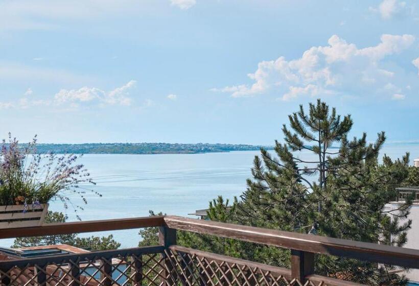 Апартаменты 2 Спальни Вид на Море, Santa Marina Holiday Village