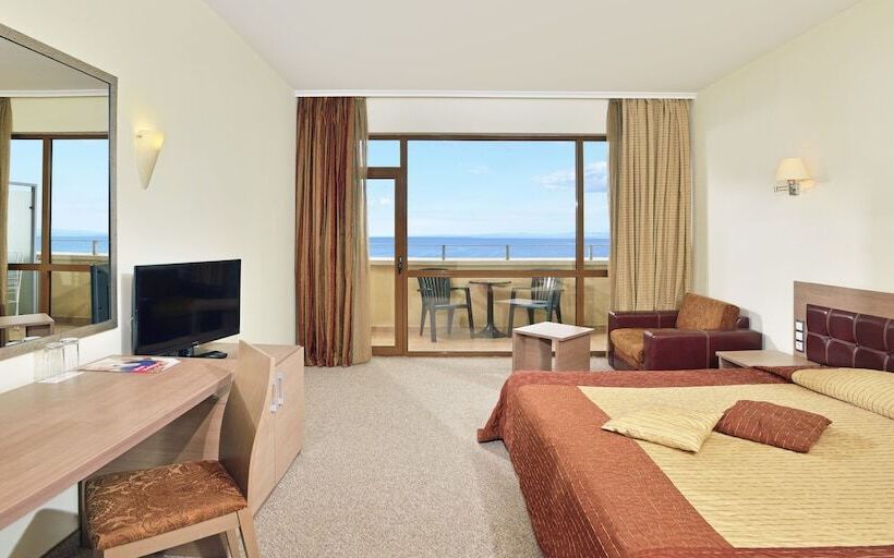 Семейный Номер, Sol Nessebar Palace All Inclusive