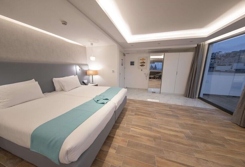 سوییت لوکس, Solana Hotel & Spa