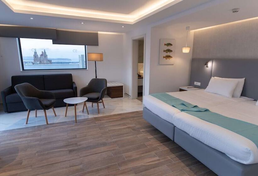 سوییت لوکس, Solana Hotel & Spa