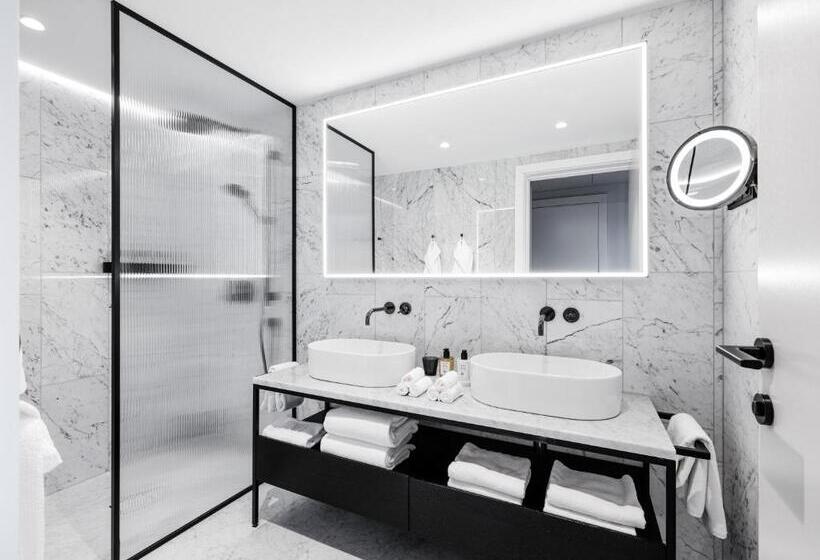 اتاق لوکس با تخت بزرگ, The Amauris Vienna   Relais & Châteaux