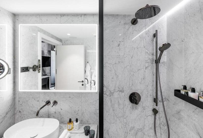 اتاق لوکس با تخت بزرگ, The Amauris Vienna   Relais & Châteaux