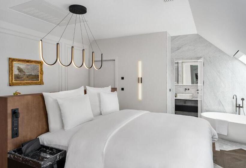 Suite with Terrace, The Amauris Vienna   Relais & Châteaux