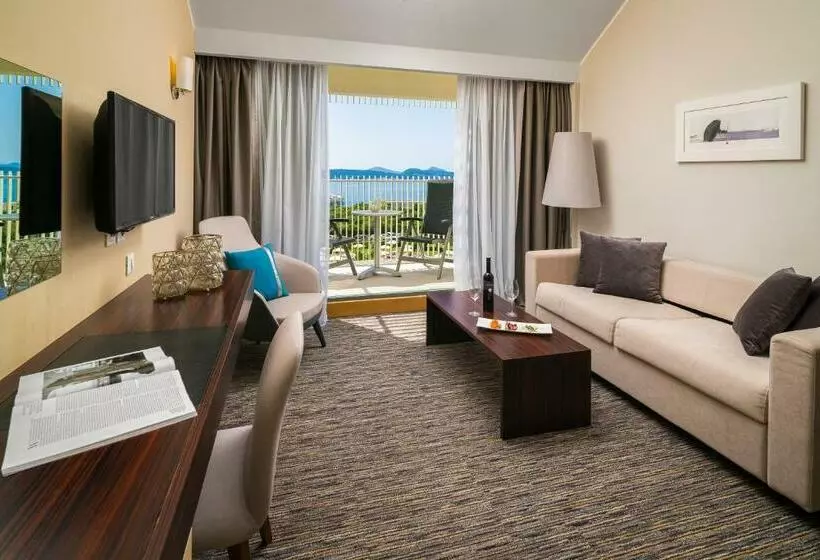 オーシャンビュージュニアスイート, Valamar Lacroma