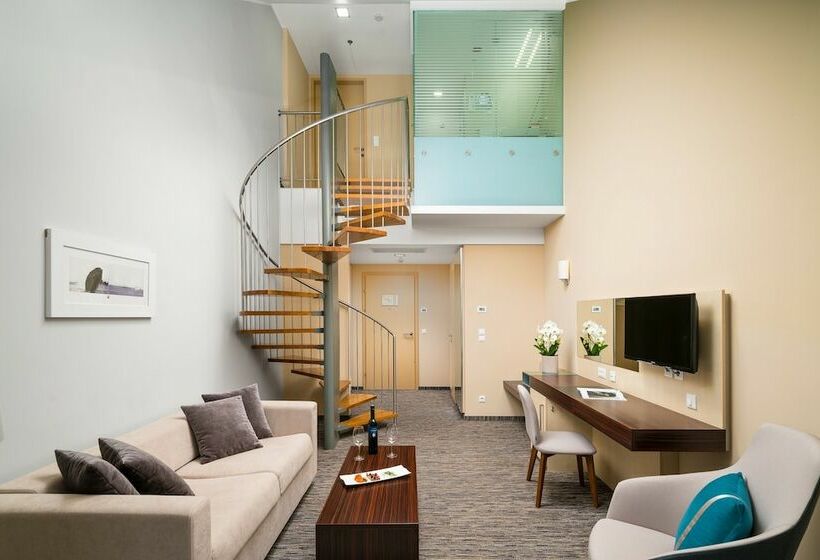 Полулюкс Вид на Море, Valamar Lacroma