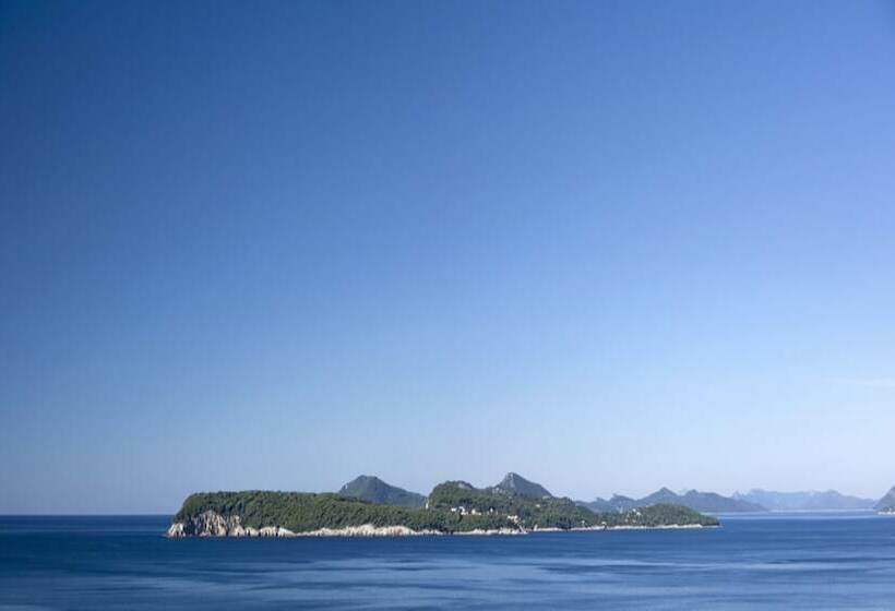 Полулюкс Вид на Море, Valamar Lacroma