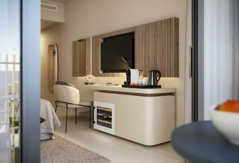 バルコニー付きスーペリアルーム, Valamar Lacroma