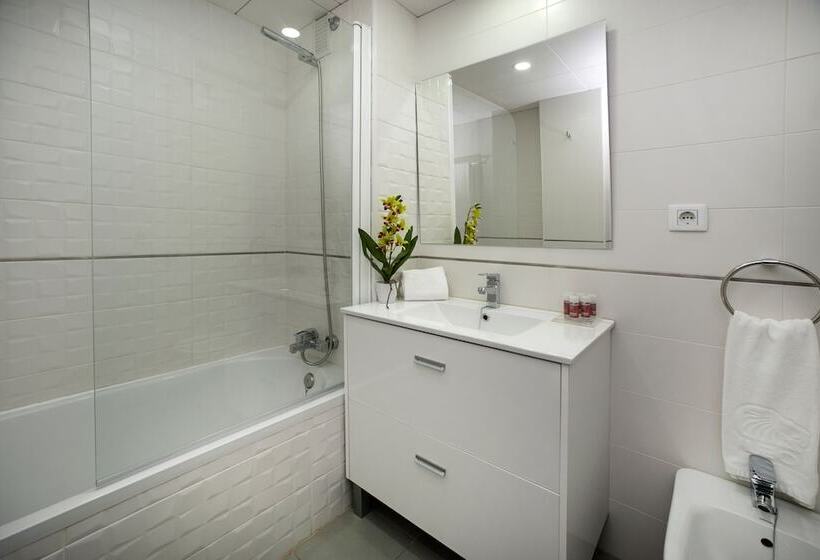 شقة سوبيريور غرفة نوم واحدة مطلة على حمام السباحة, Leo Islamar