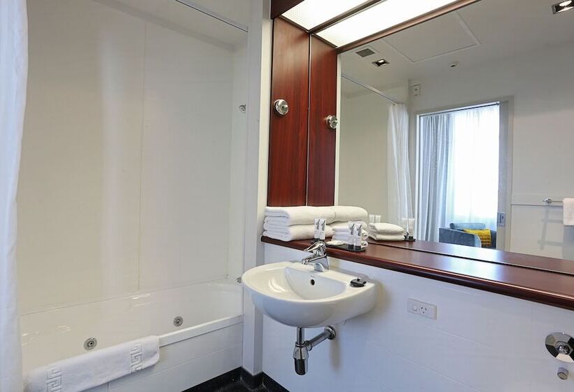 استودیوی لوکس, Quest Invercargill Serviced Apartments