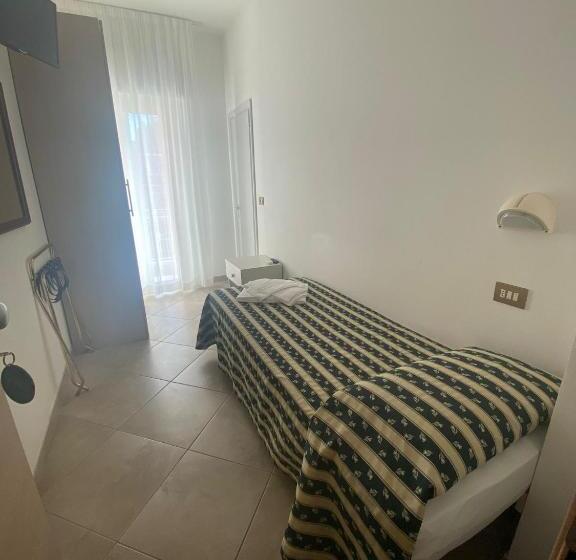 اتاق استاندارد یک نفره, Baltic