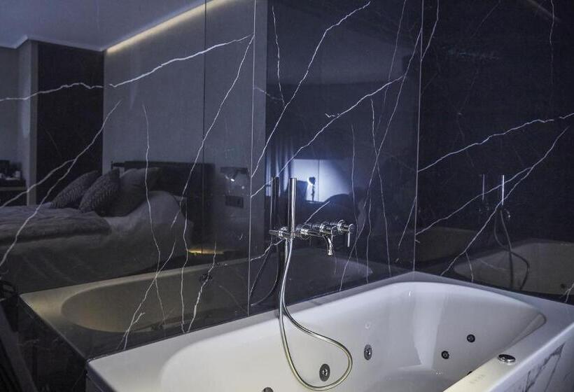 Номер Стандарт с Гидромассажем, Oniro   Luxury Rooms & Wellness Suites