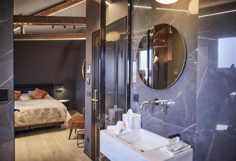 Номер Deluxe, Oniro   Luxury Rooms & Wellness Suites