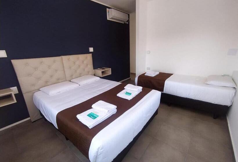 اتاق استاندارد سه نفره, Astoria By Cph