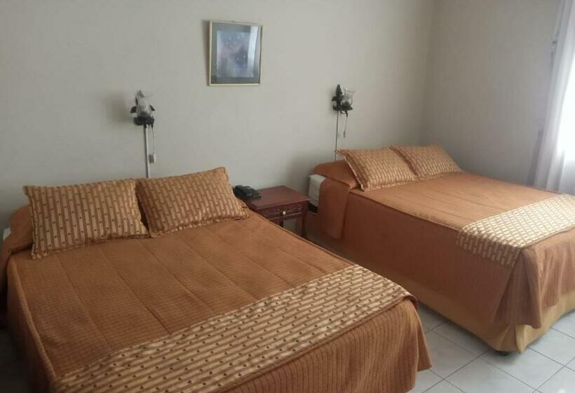 اتاق سوپریور, La Siesta