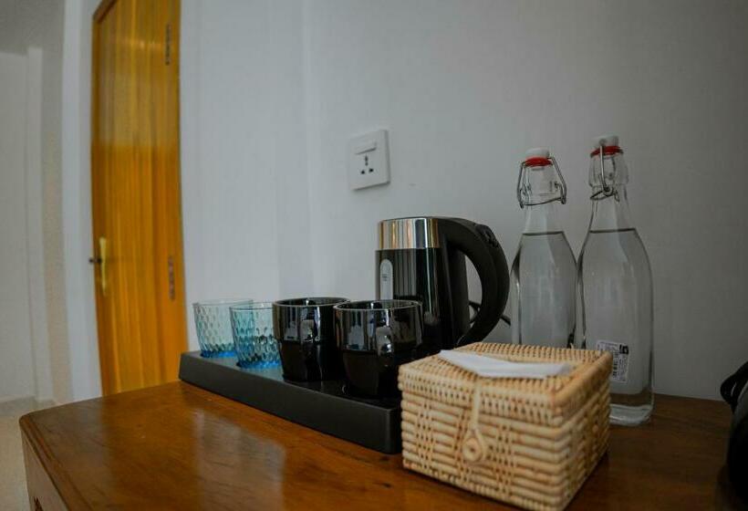 스위트 킹사이즈 침대, Montagne Residence