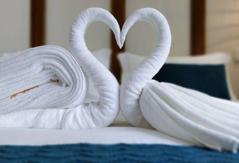 스위트 킹사이즈 침대, Montagne Residence