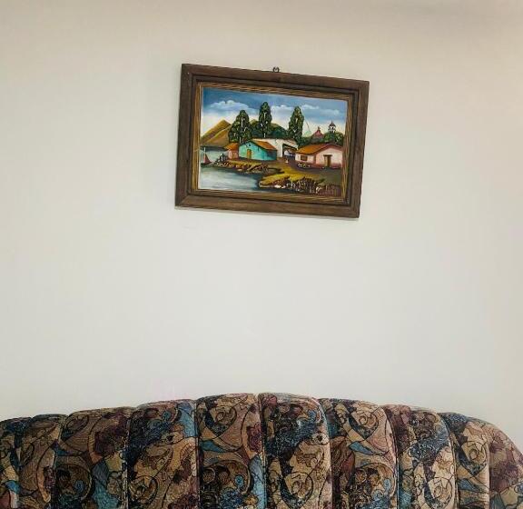 디럭스 스튜디오, Posada De Belen