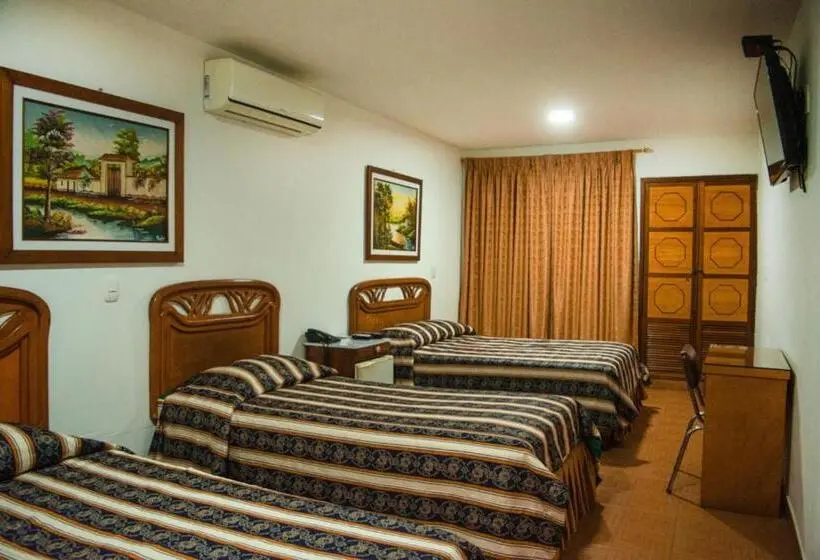 Chambre Triple Standard, Chucarima