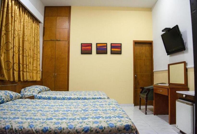 Номер Стандарт Трехместный, Chucarima