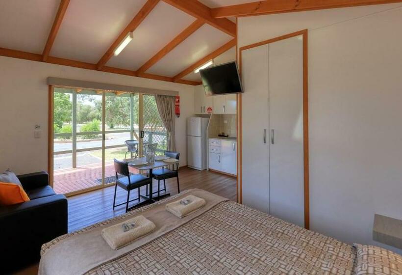Номер Deluxe, Cobar Caravan Park