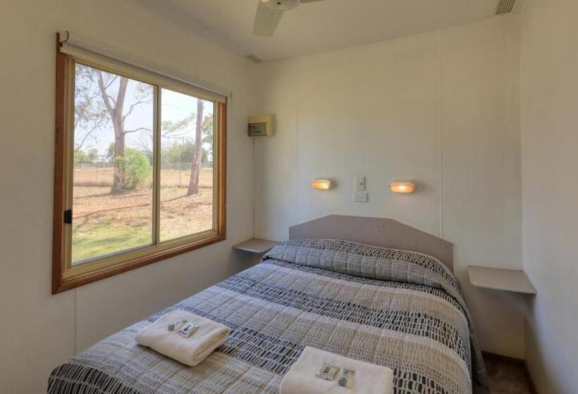 Апартаменты 2 Спальни, Cobar Caravan Park