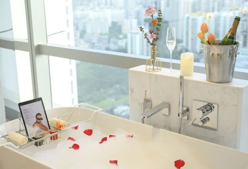 غرفة بريميوم مطلّة علي البحر, Sofitel Haikou