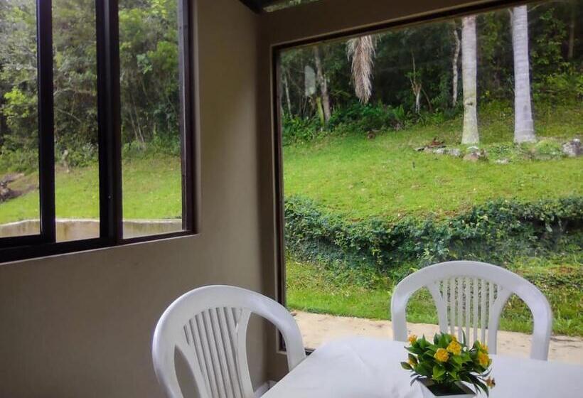 اتاق استاندارد چهار تخته, Pousada Elfos