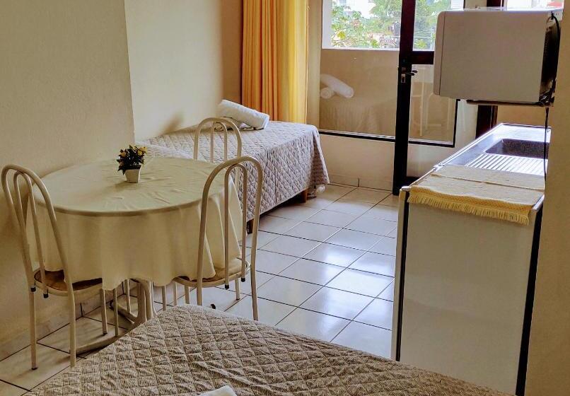 اتاق استاندارد چهار تخته, Pousada Elfos