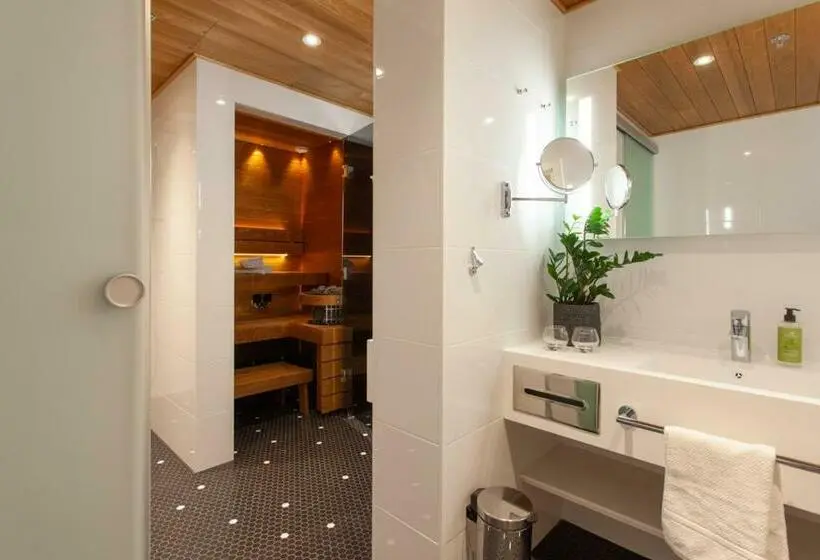 Suite, Matts