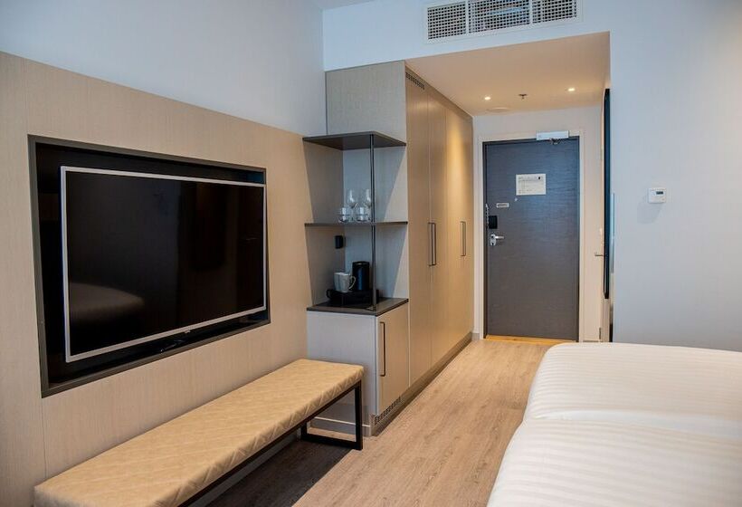 חדר סטנדרט, Matts