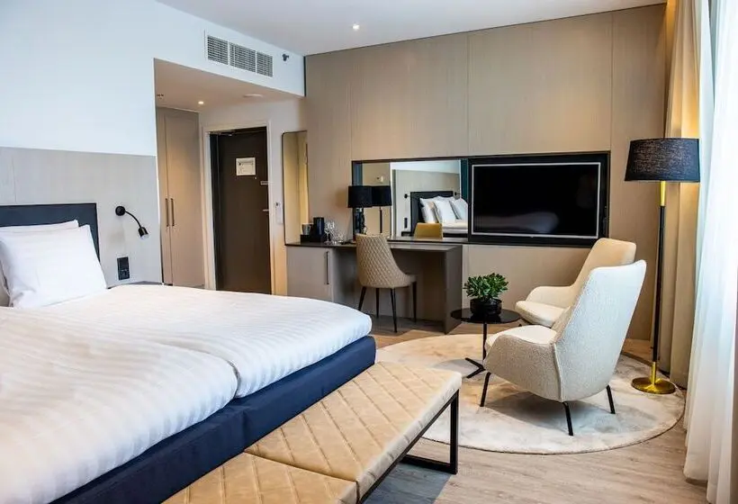 Junior Suite, Matts