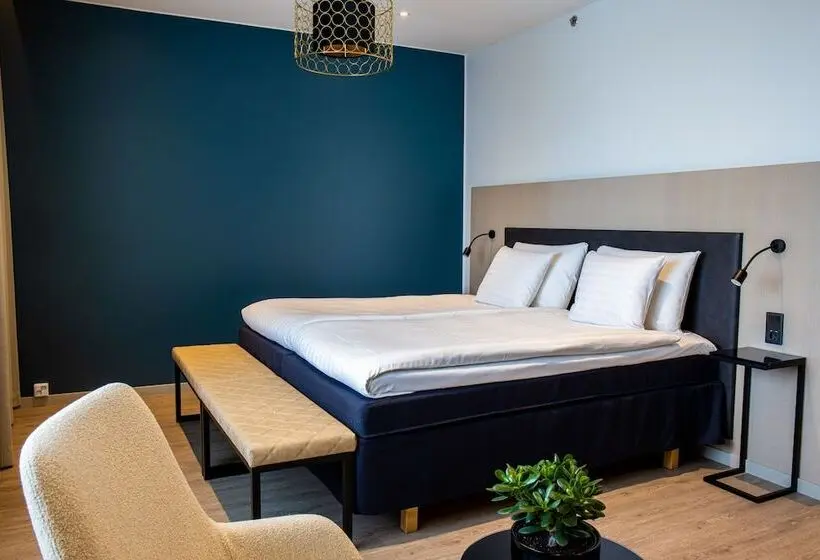 Junior Suite, Matts
