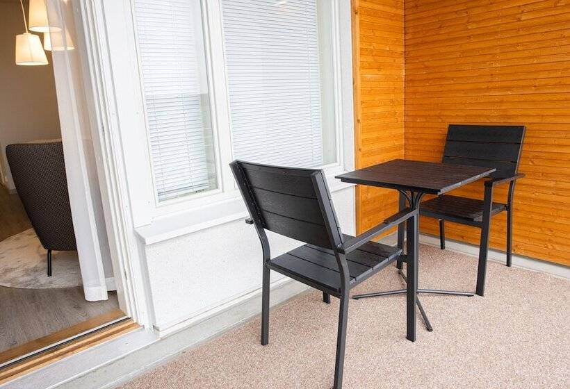 דירת חדר, Matts