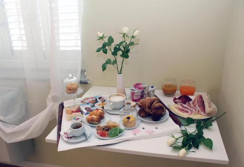 标准间带阳台, Villa Isa