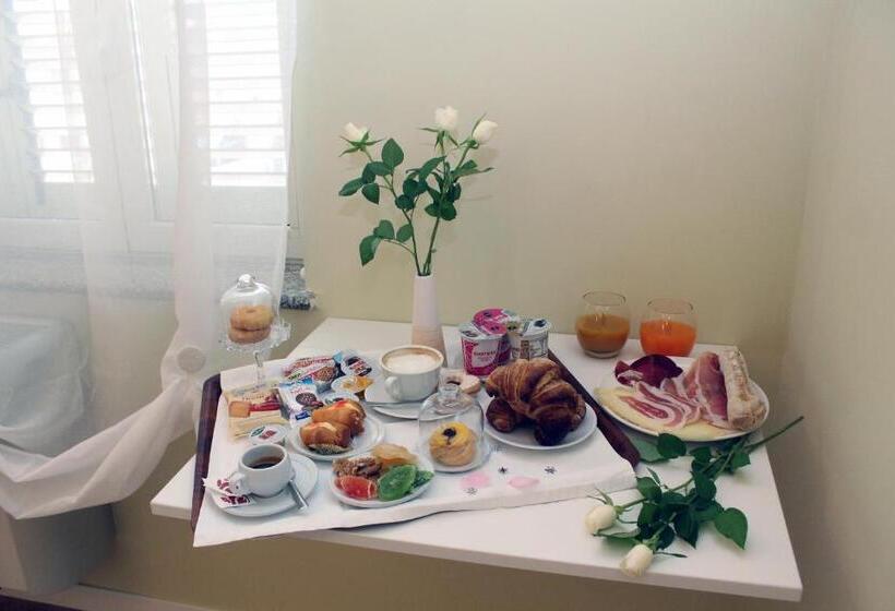 标准间带漩涡浴缸, Villa Isa