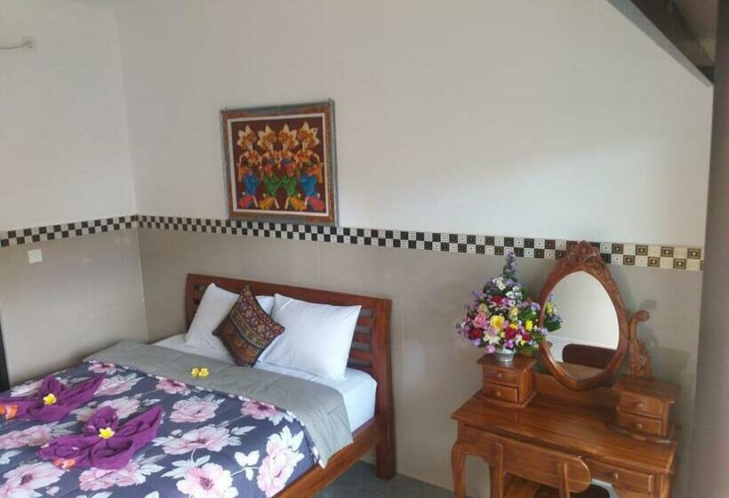 غرفة قياسية مطلّة علي حمام السباحة, Dados Guest House