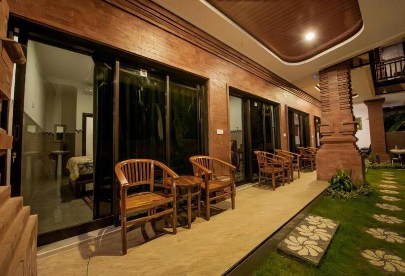 חדר סטנדרט נוף לבריכה, Dados Guest House