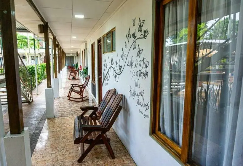 Economy-huone, Arenal Poshpacker