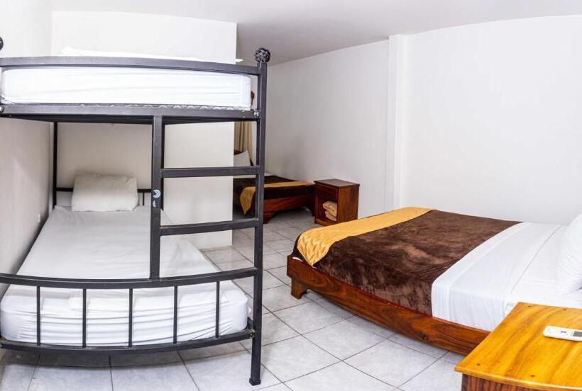 غرفة سوبيريور رباعية, Arenal Poshpacker