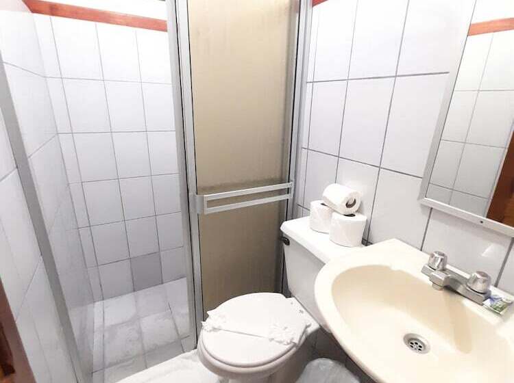 غرفة ديلوكس رباعية, Arenal Poshpacker