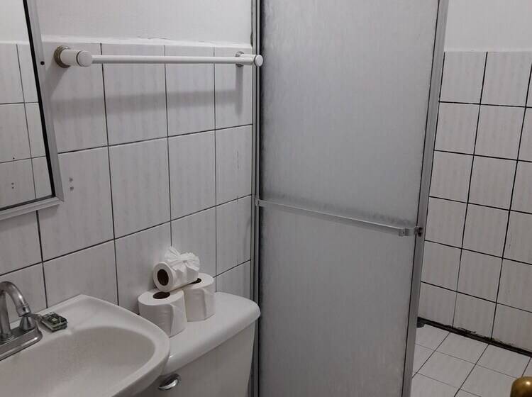 غرفة ديلوكس رباعية, Arenal Poshpacker