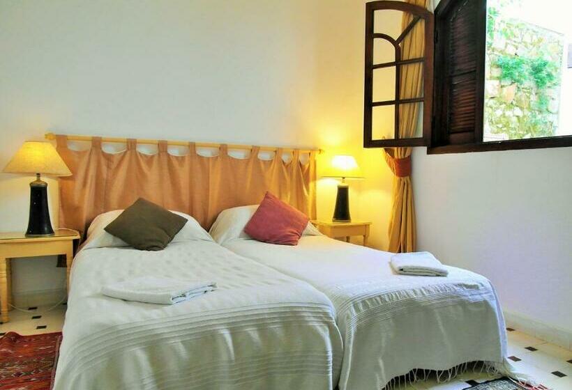 اتاق استاندارد, Christina's House