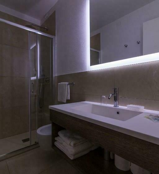 غرفة قياسية رباعية, Tre Pini