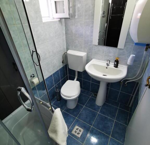 خانه 1 خوابه, Dendy