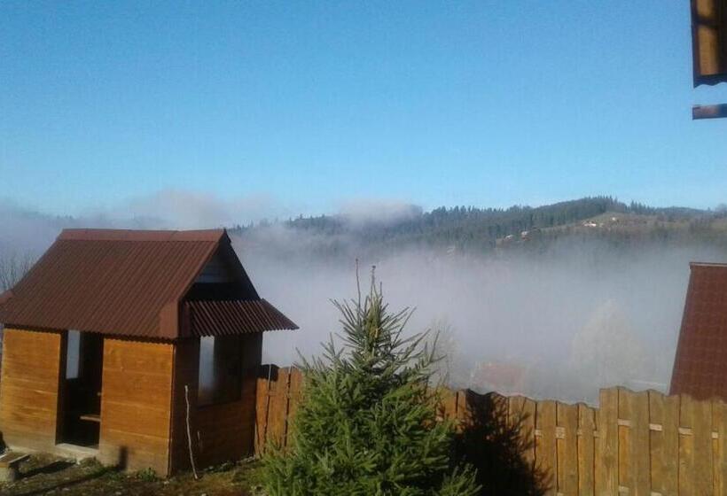 آپارتمان 1 خوابه با چشمانداز, Khatky Na Penkakh