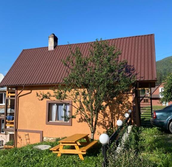 اتاق استاندارد سه نفره, Khatky Na Penkakh