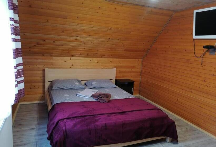 استودیو استاندارد با بالکن, Khatky Na Penkakh