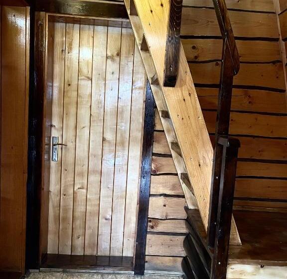 خانه 2 خوابه, Khatky Na Penkakh