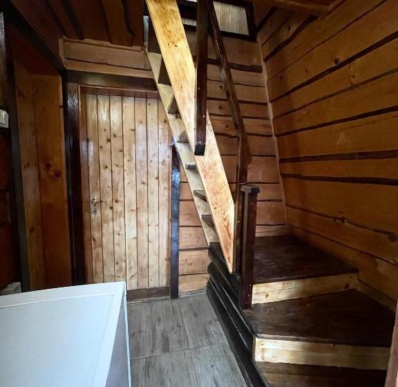 خانه 2 خوابه, Khatky Na Penkakh