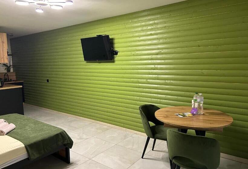 اتاق استاندارد, Khatky Na Penkakh